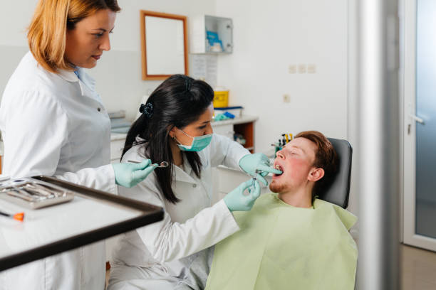 Best Holiday Emergency Dentist in Clayton, MO